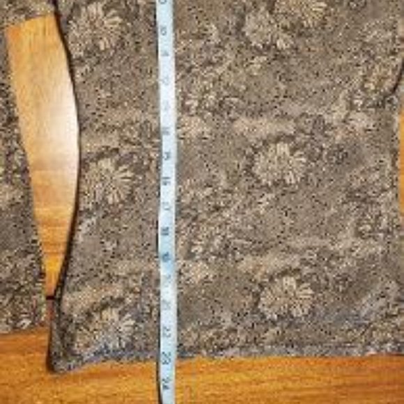 Ann Taylor Black and Cream Floral Print Wrap Shirt - Picture 7 of 8